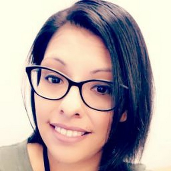 Meet your Posher, Michelle - Picture 1 of 1